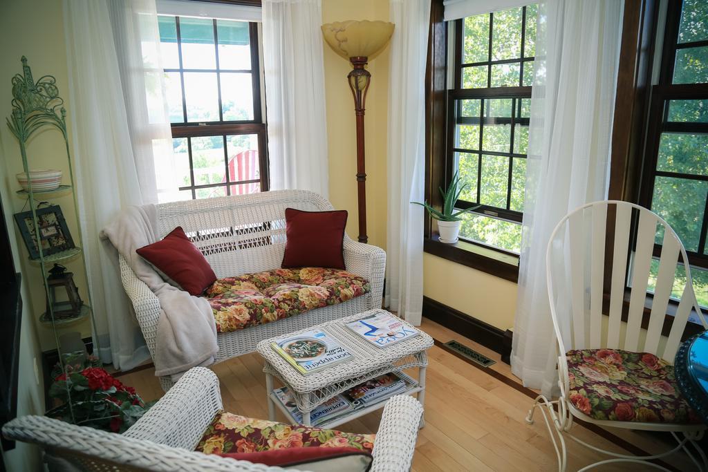 The Meier Inn, A Country Bed & Breakfast Boyceville Ngoại thất bức ảnh